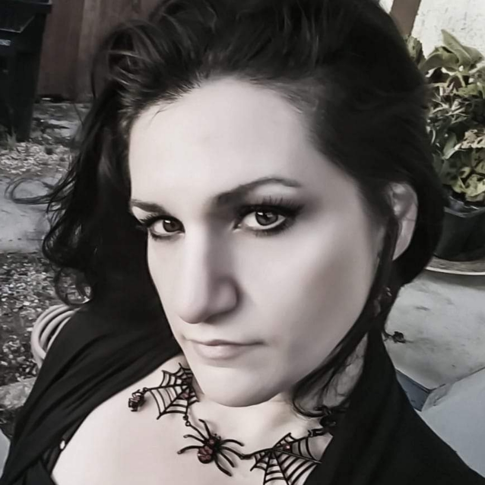 Meet your Posher, Maria